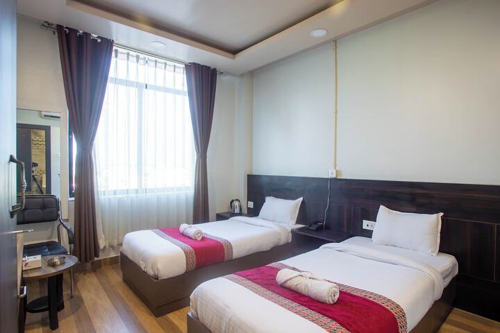 Room 34 of 75