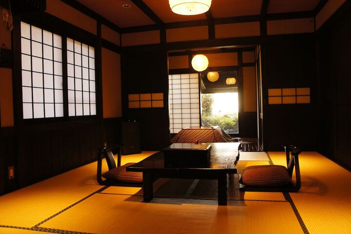Room 8 of 35