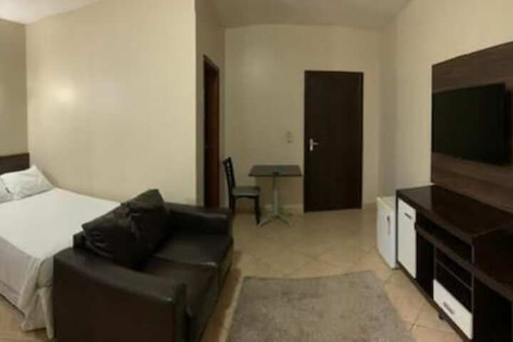Room 3 of 6