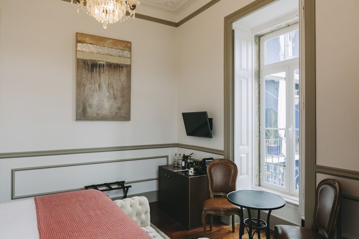 Room 15 of 245