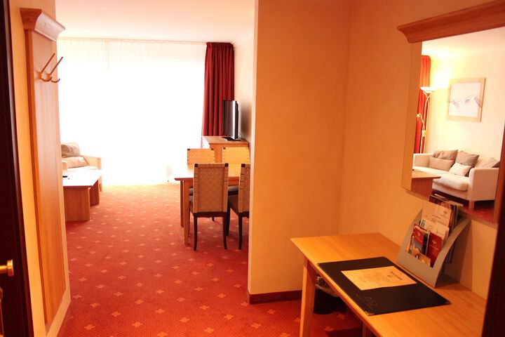 Room 25 of 62