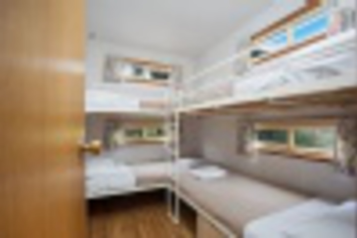 Room 278 of 406