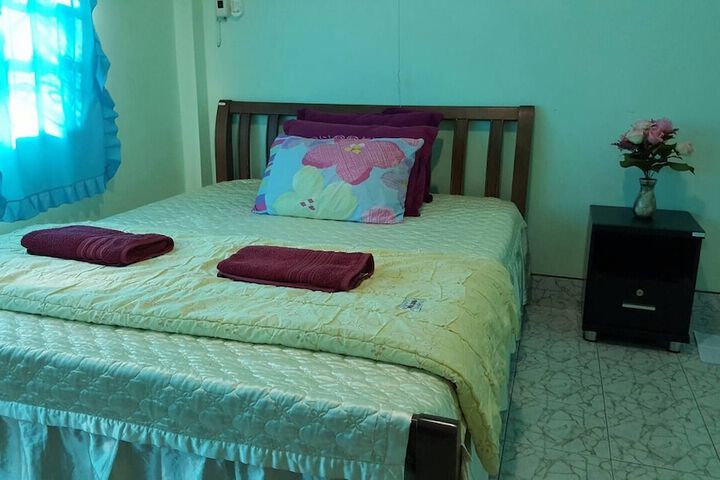 Room 5 of 61