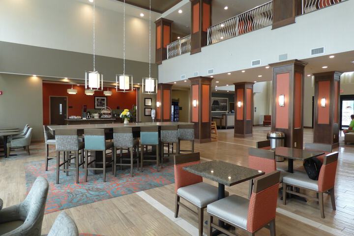 Lobby lounge