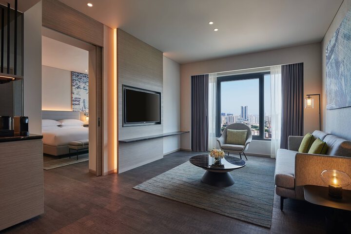 Room 19 of 55