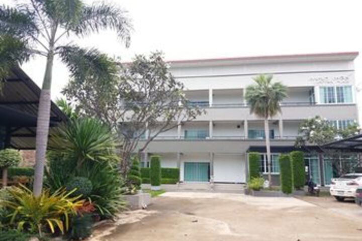 Hotel 6 of 37