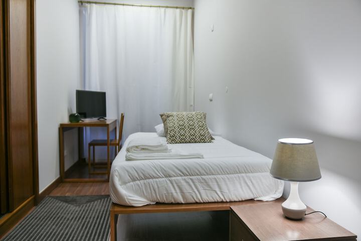 Room 43 of 80