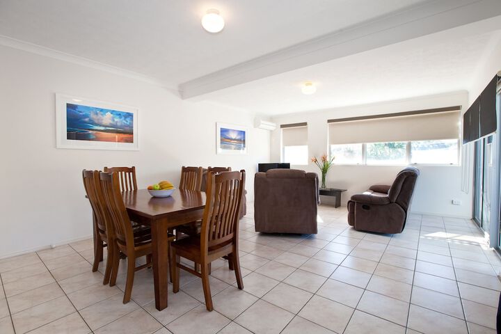 Room 65 of 147
