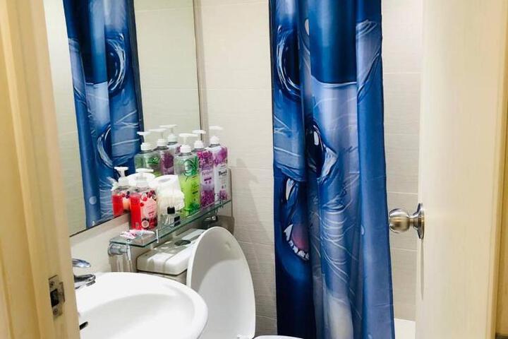 Jn staycation urban azure