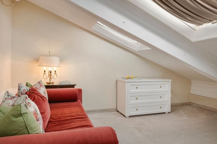 Room 40 of 78