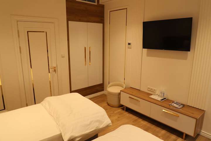 Room 36 of 63