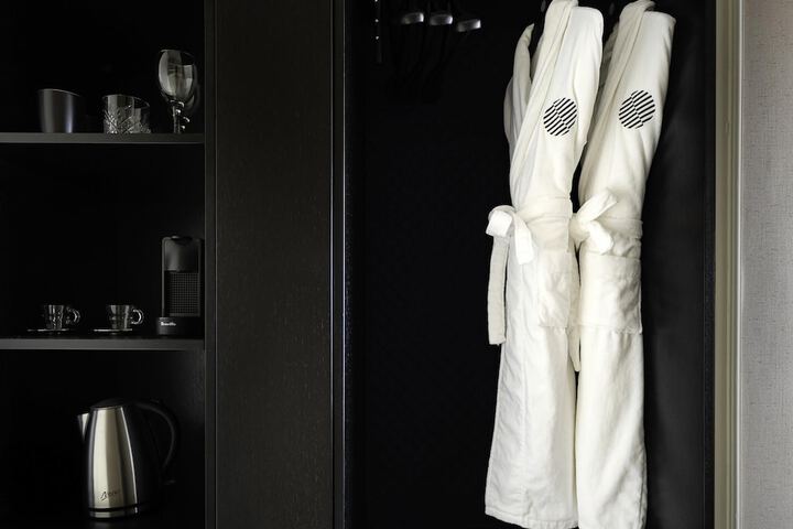 Room 32 of 120