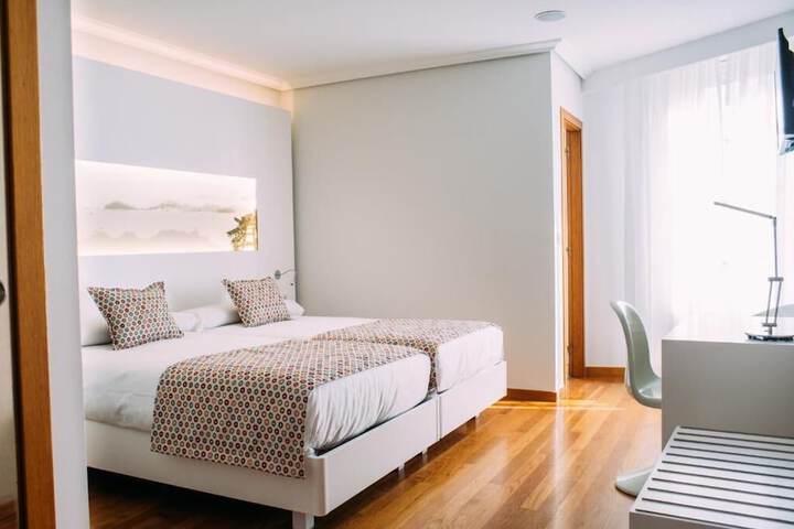Room 3 of 24