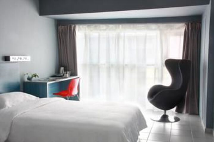 Room 29 of 38
