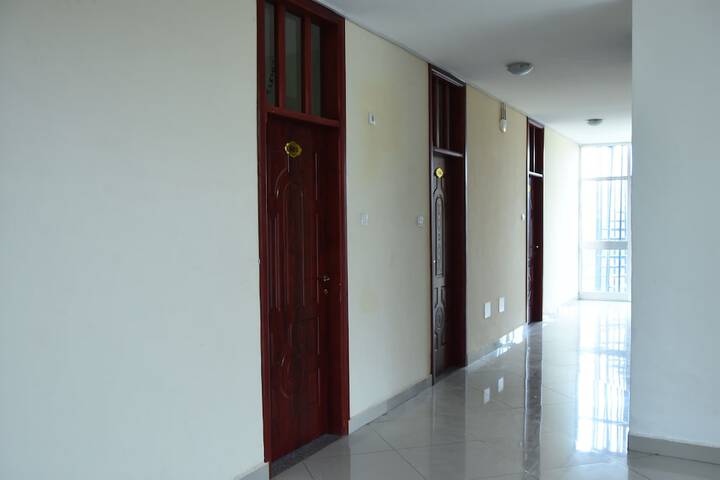 Room 16 of 36