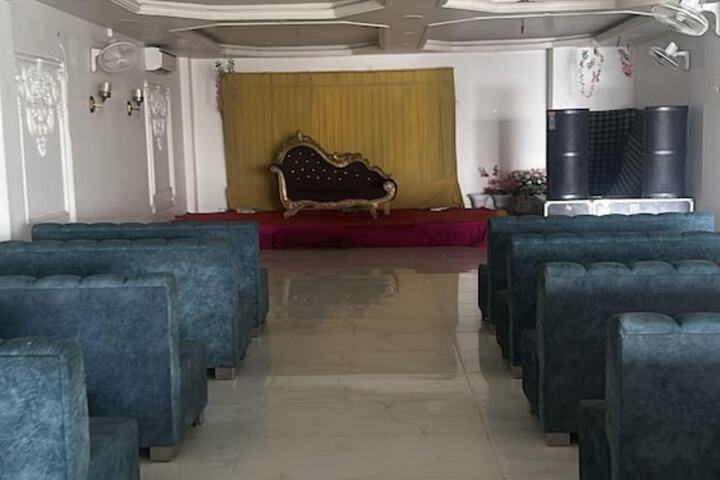 Ballroom/Hall 29 of 36