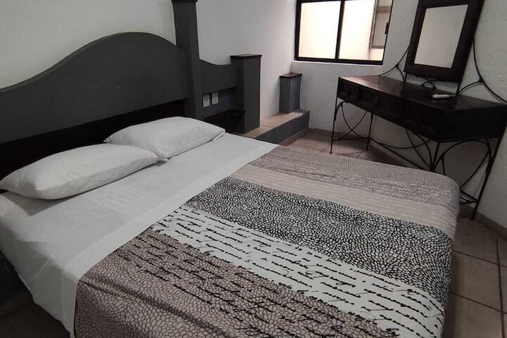 Room 5 of 31