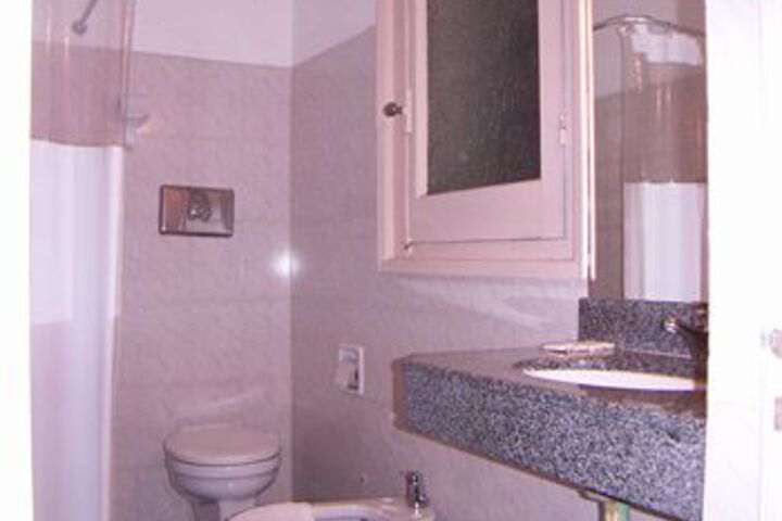 Room 3 of 51