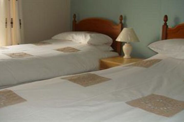 Room 6 of 24