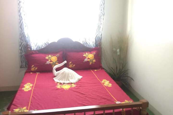 Room 6 of 7