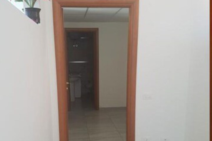 Room 3 of 10