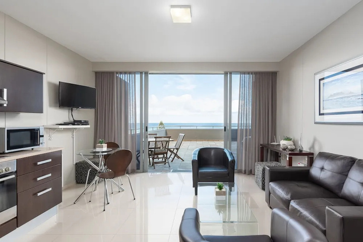 Room 3 of 20