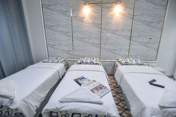 Golden Palace Hotel L L C