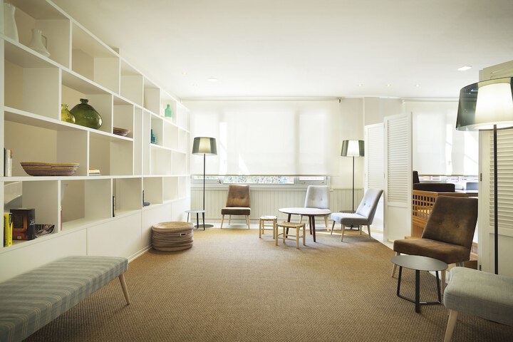 Entrance & Lobby