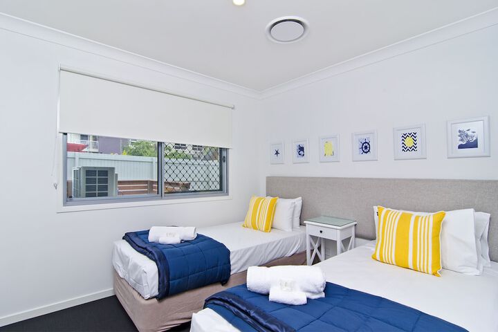 Room 2 of 30
