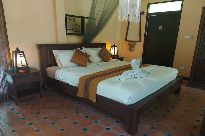Room 28 of 89