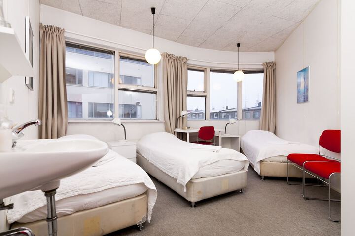 Room 12 of 88