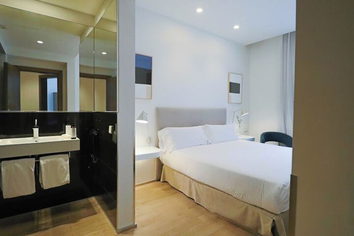 Room 10 of 70
