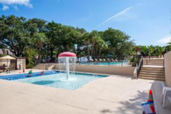 Pool 13 of 23