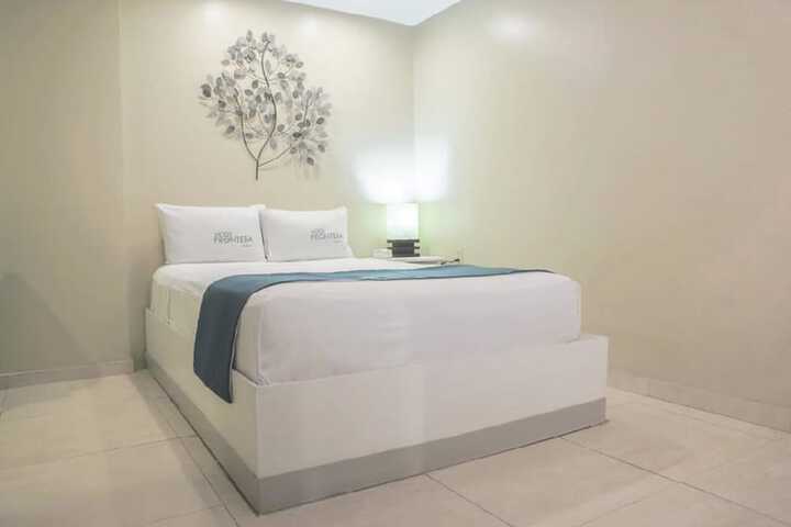 Room 3 of 9
