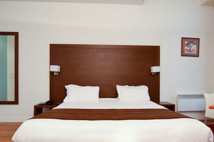 Room 4 of 24