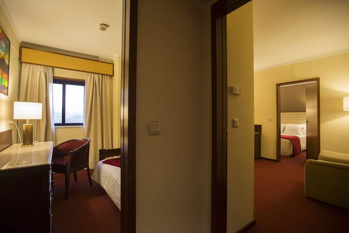 Room 7 of 65
