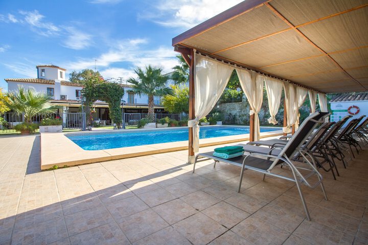 Pool 68 of 174