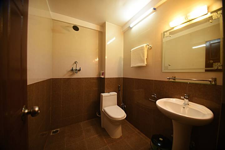 Room 17 of 29