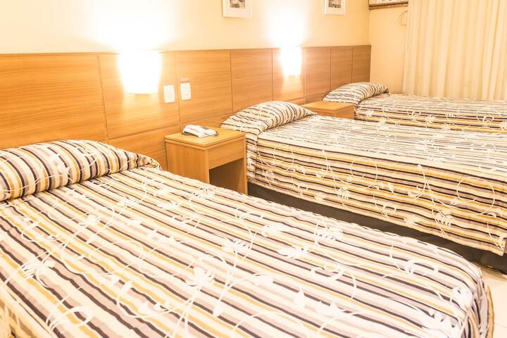 Room 34 of 198