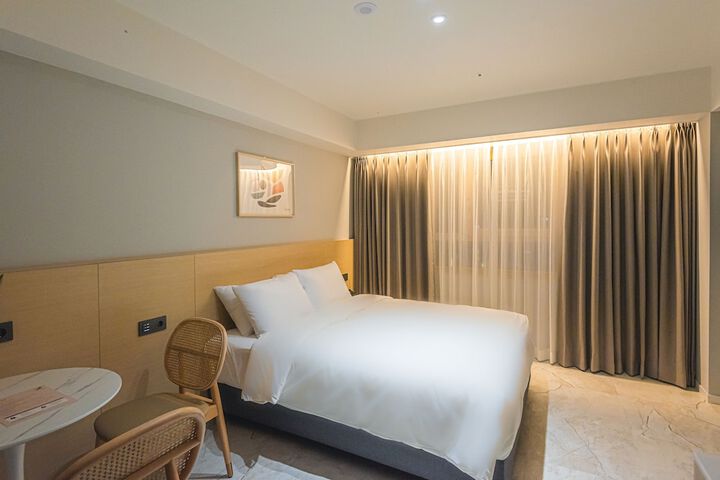 Room 16 of 71
