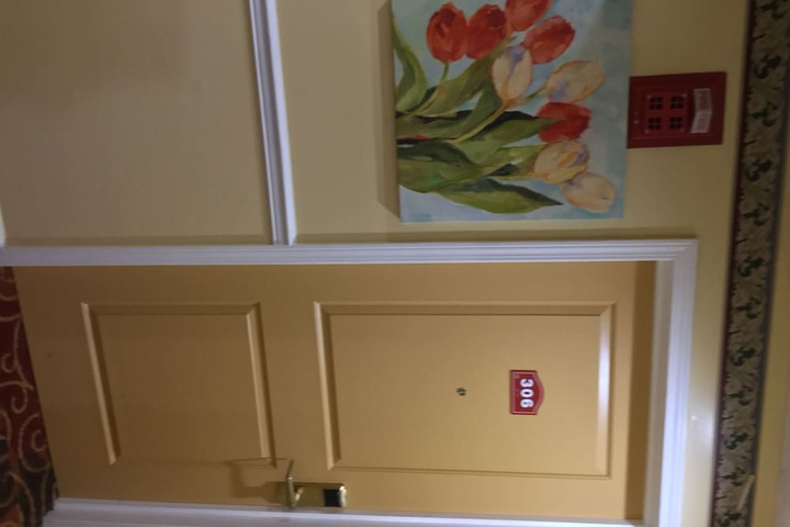 Ballroom/Hall 33 of 36
