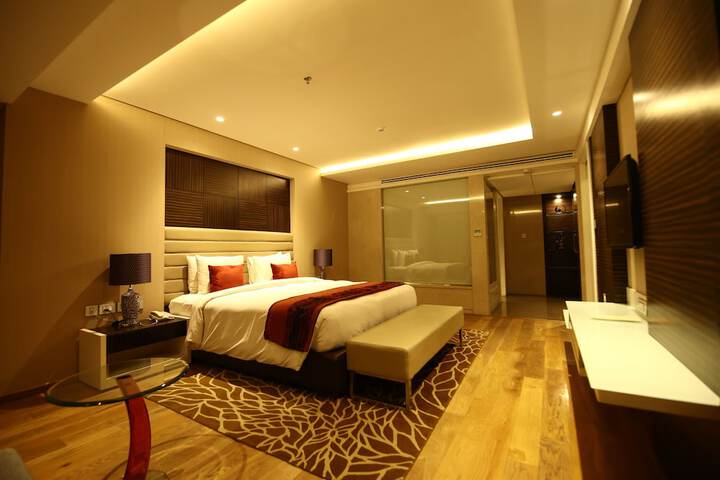 Room 6 of 45