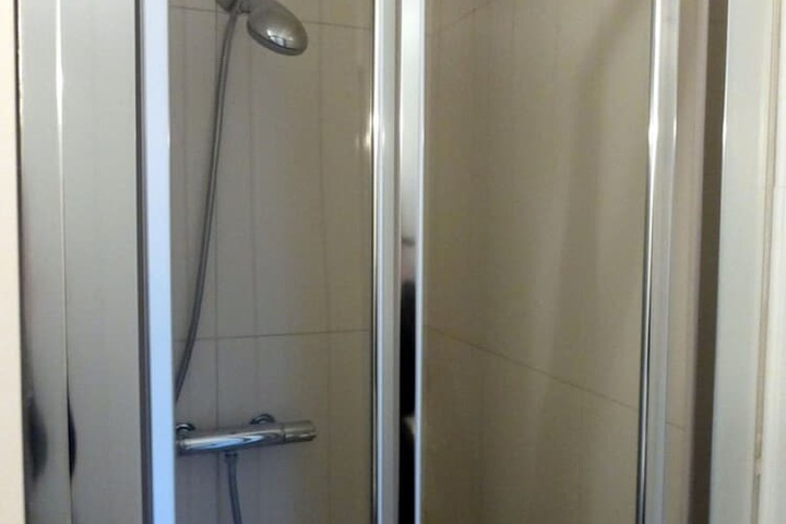 Room 30 of 44