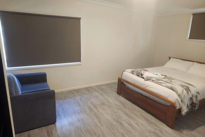 Room 10 of 73