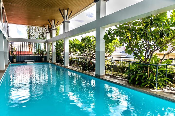 Pool 44 of 92