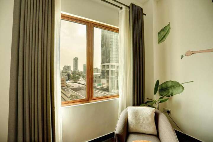 Room 16 of 39