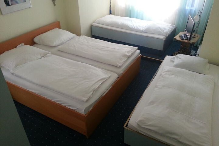 Room 21 of 25