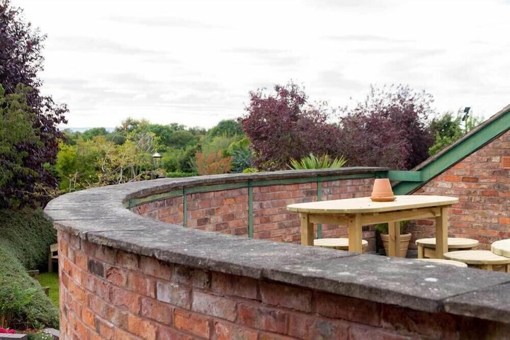 Terrace/Patio 49 of 54
