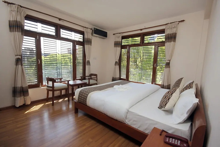 guest_rooms