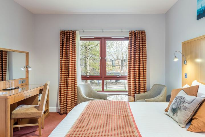 Room 30 of 68
